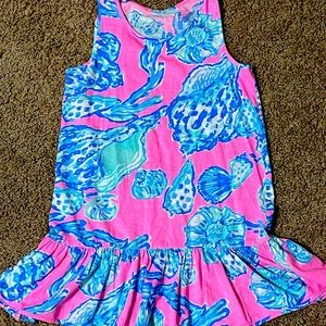 Lilly Pulitzer girls dress size medium, 6-8. Dress or swimsuit cover up.